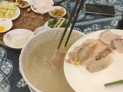 -桥香园云南过桥米线(金马碧鸡店)