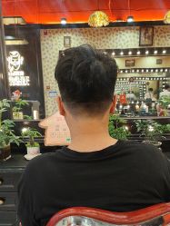 -东方先生国潮男士理发馆