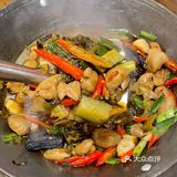 杭州这家店吃饭居然不用桌子，绝了！