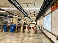 -体育场(地铁站)