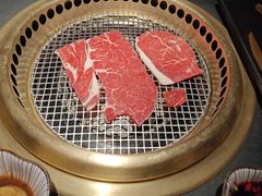 -铭牛烧肉·和牛海鲜自助(高新月牙湖店)