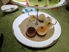 燕庭双层盘-燕庭·纯燕窝·甜品下午茶(南京西路店)