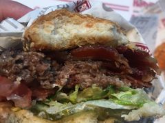 -The Habit Burger Grill 哈比特汉堡(复兴soho店)