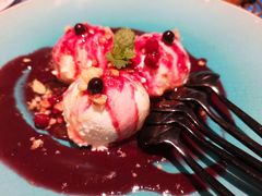 酸奶球-HELLO MUSAE 拾光缪斯餐厅·纯正希腊风味(苏州中心店)