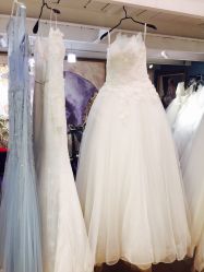 -Flora婚纱礼服定制租赁店