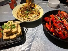 -巴厘龙虾·榜首油焖大虾(洞庭·艺术洋房店)