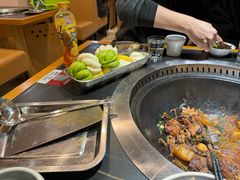 -锅老头海鲜铁锅炖