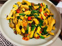 -客家大院·非遗赣南客家菜(郁孤台店)