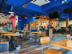 大堂-无届青年餐馆(熙街店)
