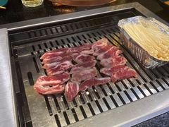 -臻牛烤肉