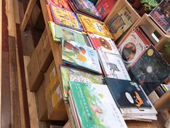 -猫的天空之城概念书店(印象城购物中心店)