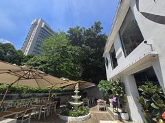 -Mark&Mars Restaurant