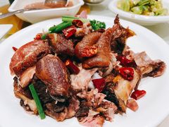 炭烤肘子肉-凯鸽酒楼(操场城店)