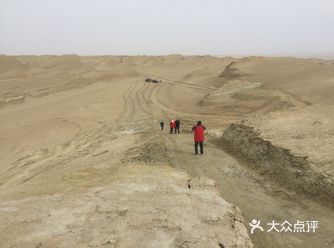 2019年6月3日。 河西走廊自驾游。 昨晚宿青海的
