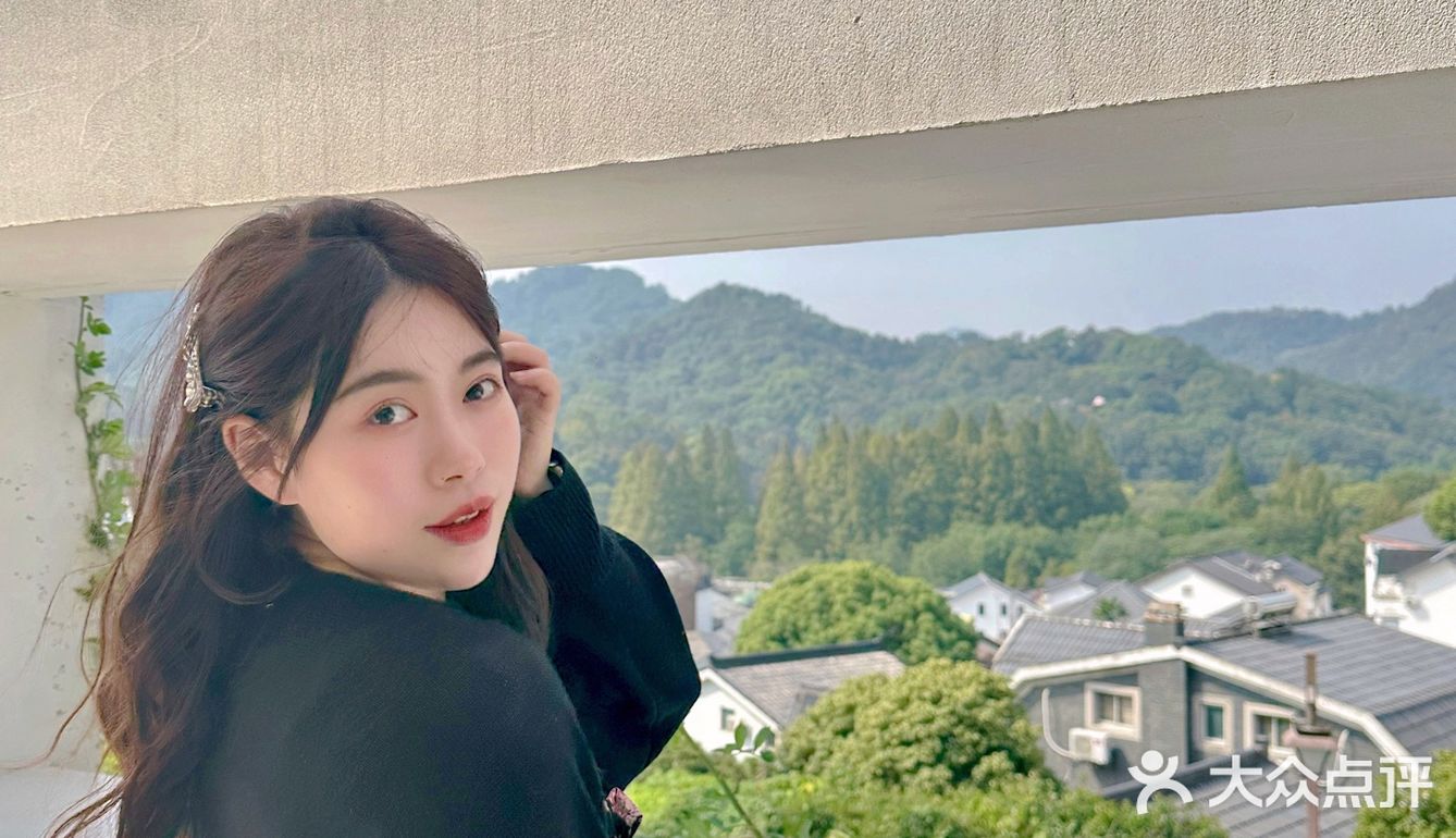 满觉陇奶油系咖啡馆｜山野间满是桂花香