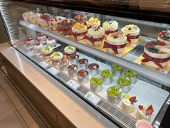 -花花卷卷·鲜食蛋糕(静安久光百货店)