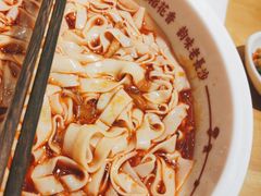 -呷佬·长沙手工米粉(金沙江路店)