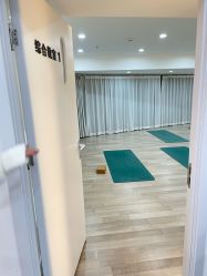 -莫纳瑜伽·普拉提