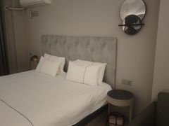 -白玉兰酒店(上海田子坊马当路地铁站店)