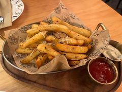 黑松露薯条-IL TEATRO 精品意大利餐厅