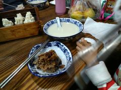 -张家巷美食(南浔店)