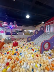 -蹦蹦乐园(南桥百联店)