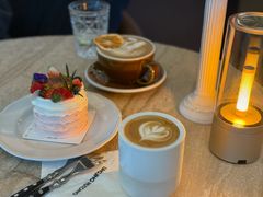 -玲婧胡同·生日蛋糕·餐厅(嘉里城店)