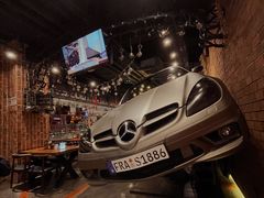 -1886德国汽车餐厅(外滩十六铺码头店)