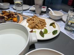 芥末鸭掌-小大董·烤鸭(观景餐厅·南京西路店)