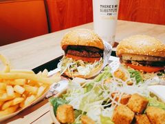 -The Habit Burger Grill 哈比特汉堡(复兴soho店)