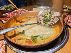 -洱火云南酸菜牛肉火锅(石景山当代商城店)