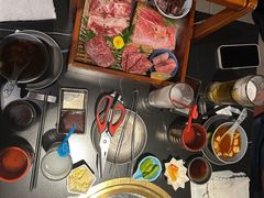 -山川小町·极番烧肉(新地假日广场店)