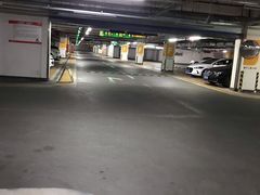 -万象城-停车场
