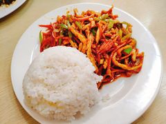 鱼香鸡丝盖饭-臻味斋