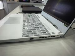 -华硕电脑ROG玩家国度·售后维修中心(虹桥天街店)