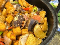 -老钟家烤羊排·敦伊阁清真餐厅胡羊焖饼