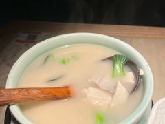 -吴越荣记苏州菜·松鼠桂鱼 100% 活鱼现做(月光码头店)