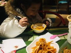 -粤港湾砂锅粥·宵夜(宝龙店)