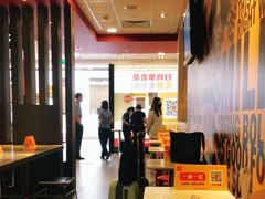 大堂-麦当劳(汉口火车站候车室店)