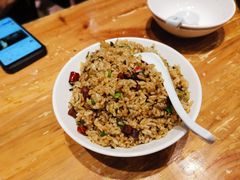 盐菜脆哨饭-怪噜范·老贵阳街头名小吃(汇金星力城店)