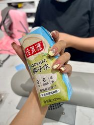 -丽心自助美甲美睫