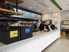 -老乡鸡(武汉中南梅苑小区地铁站店)