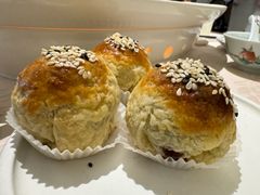 招牌爆汁叉烧酥-维园悦谱·海派家常菜(乌鲁木齐南路店)