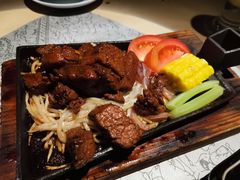 铁锄牛排-穹六人间 people 6(岳阳路店)