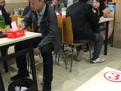 -洪峰浩老北京烧饼夹肉(角门路店)