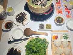 -黑鸡小馆(金源店)