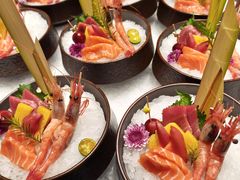 -雍容荟活帝王蟹活龙虾自助(苏宁旗舰店)