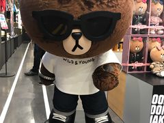 -line friends(明洞旗舰店)