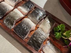-围炉肉舍丹东海鲜烤肉·烤活鳗(步行街店)