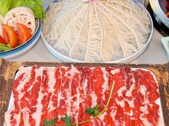 -茅草房·河畔园林火锅